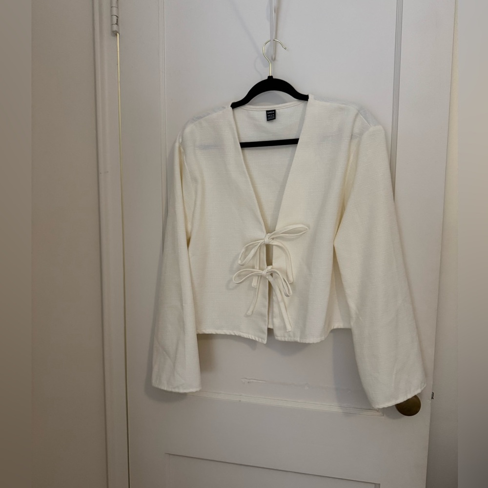 Tie Front Top